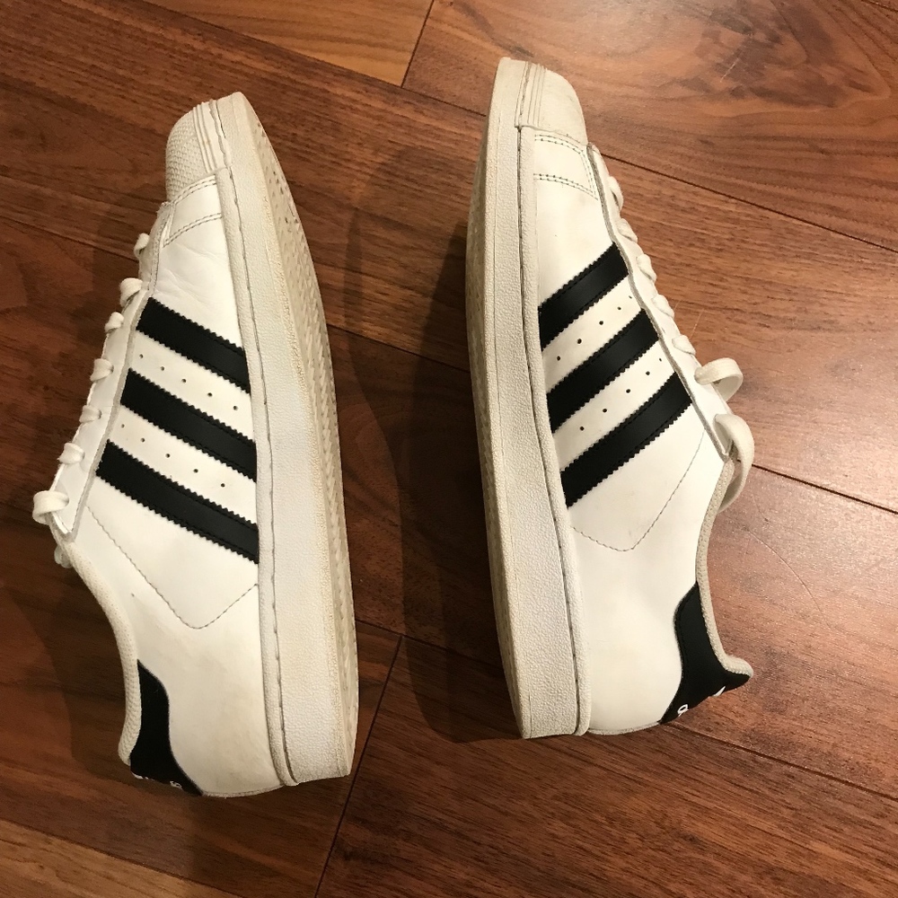 Adidas Superstar Sneakers - Picture 3 of 3